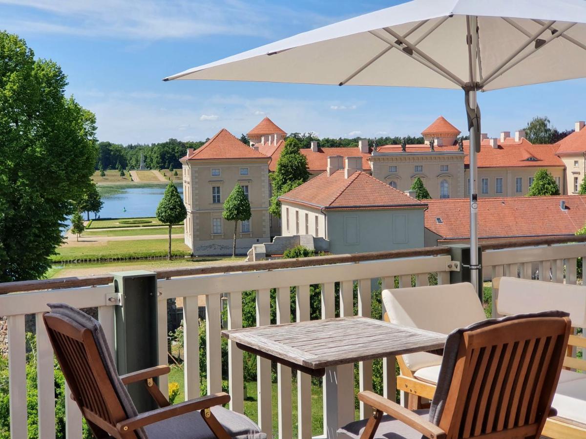 Loggiahaus Am Schloss, 5 Ferienwohnungen, Teils Mit Schloss- Und Seeblick Райнсберг Екстериор снимка