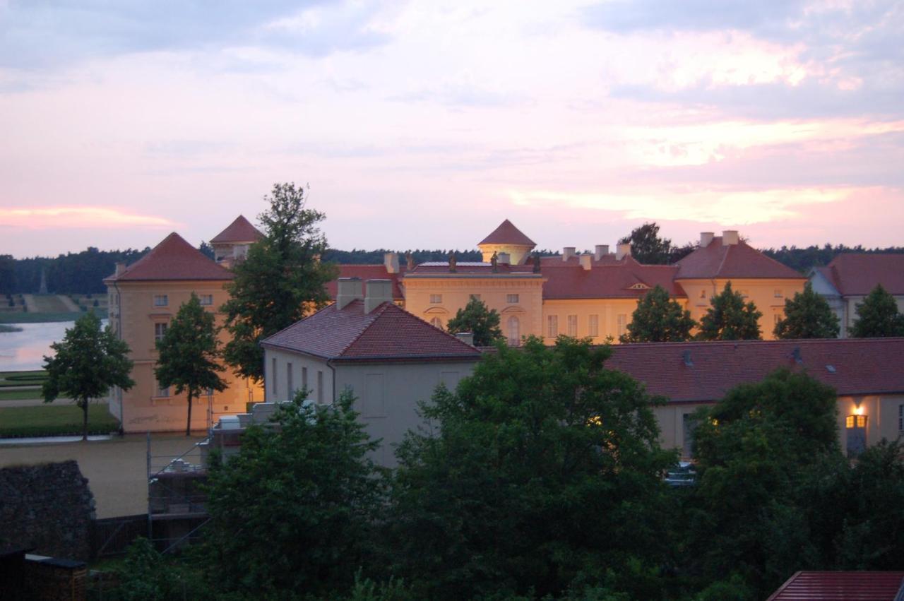 Loggiahaus Am Schloss, 5 Ferienwohnungen, Teils Mit Schloss- Und Seeblick Райнсберг Екстериор снимка