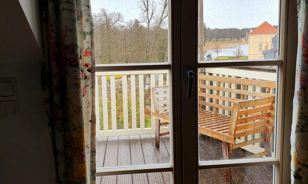 Loggiahaus Am Schloss, 5 Ferienwohnungen, Teils Mit Schloss- Und Seeblick Райнсберг Екстериор снимка