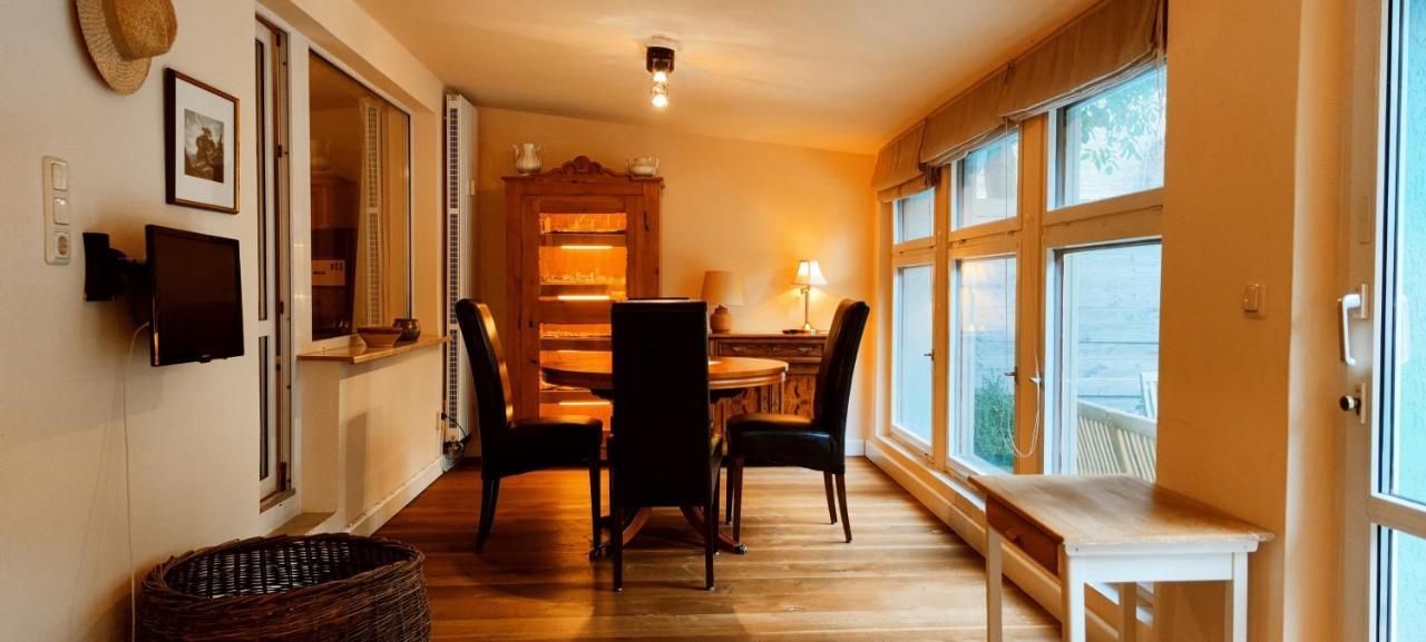 Loggiahaus Am Schloss, 5 Ferienwohnungen, Teils Mit Schloss- Und Seeblick Райнсберг Екстериор снимка
